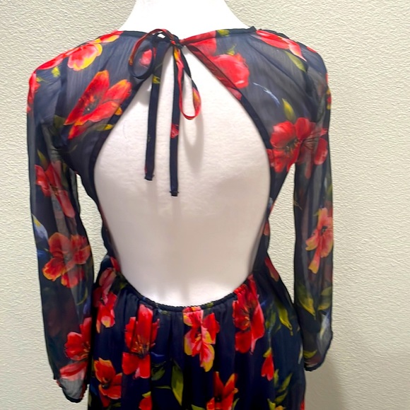 Hollister backless floral dress size XS - Picture 5 of 6
